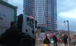 Keçiören’de Metro Girişinde Çöp Kamyonu Krizi!