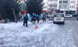 Pursaklar’da Buzlanmaya Karşı 7/24 Seferberlik