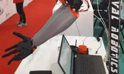 İnsan Dokunuşuna En Yakın Robot El Geliştirildi