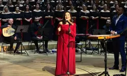 Türkan Şoray, Başkentte sahneye çıktı