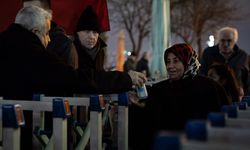 Ankara'da 'kandillerde süt ikramı' geleneği sürdürülüyor