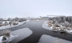 Sivas’ta Dondurucu Soğuk: Kızılırmak’ın Bazı Bölümleri Dondu