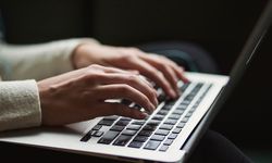 Türkiye İnternette Ne Kadar Zaman Geçiriyor?