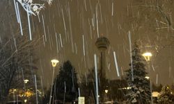 Ankara Yeni Yıla Karla Uyandı: Kent Beyaza Büründü