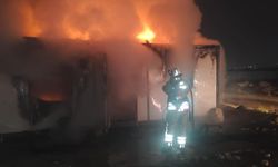 Antakya’da Konteyner Yangını: Alevler Söndürüldü