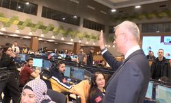 Bakan Memişoğlu, yeni yılın ilk bebeklerini ziyaret etti