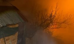 Bursa'da 2 katlı evde yangın