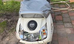 Bursa'da otomobil ağaca çarptı