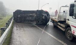 Düzce'de ambulans devrildi