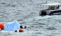 Fransız turistleri taşıyan tekne alabora oldu