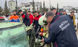 Hatay’da minibüs kazası: 1’i ağır 5 yaralı