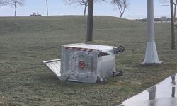 İstanbul’da Lodos Etkisini Artırdı: Dev Dalgalar Sahili Dövdü