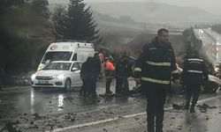 Kahta’da Feci Kaza: Otomobil Otobüsle Çarpıştı, 3 Ölü 3 Yaralı