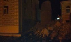 Manisa'da fırtına: Cami minaresi devrildi