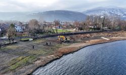 Sapanca Gölü kıyısındaki kaçak yapılar yıkılmaya başladı!