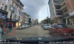 Yayanın hafif yaralandığı kaza, kamerada