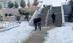 Yolcunun midesinden metamfetamin çıktı