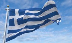 Yunanistan'da fabrika yangını!