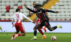 Gençlerbirliği Antalyaspor'a mağlup oldu