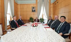 TBMM Başkanı Kurtulmuş, Komisyon Raporu Çalışmaları Kapsamında Parti Temsilcileriyle Görüştü