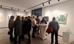 Noktanın Sonsuzluğunda Bir İz: Gencay’ın Zamansız Yolculuğu