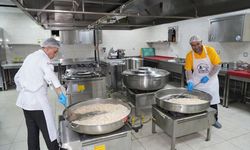 Çubuk’ta “Gönül Sofrası” İftar Çadırına Yoğun İlgi