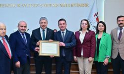 Eskişehir Valisi Yılmaz'a Sivrihisar'da fahri hemşehrilik beratı!