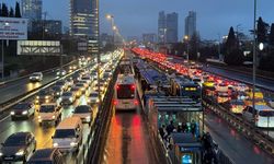 İstanbul'da akşam saatlerinde trafik yoğunluğu yüzde 89'a çıktı