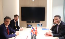 Bakan Bayraktar, Birleşik Krallık Enerji Bakanı ile görüştü