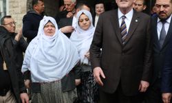 Dervişoğlu Zeynep Akgün'ü ziyaret etti