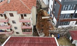 Gölbaşı’nda İstinat Duvarı Çöktü: 4 Apartman Boşaltıldı