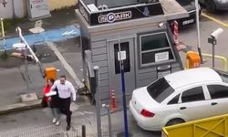 Kadıköy’de Otopark Girişinde Yol Tartışması Kamerada