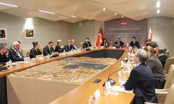 RTÜK’ten “Sorumlu Habercilik Rehberi”: Doğruluk Hızdan Önce Gelir