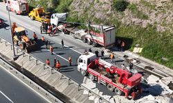 TEM'de 2 TIR çarpıştı