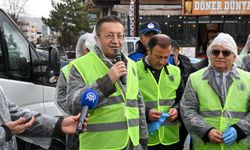 Altındağ’da Yağmura Rağmen Temizlik Mesaisi