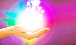 “Hastalık Fiziksel Değil, Önce Enerjiseldir”