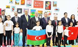 Fuat Oktay, Bakü’de öğrencilerle buluştu