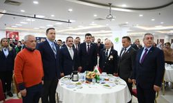 Mamak’ta Vefa Sofrası: Başkan Şahin Gaziler ve Şehit Aileleriyle İftarda Buluştu