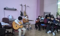 Pursaklar’da Müzik Kurslarına Yoğun İlgi