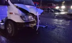 Zonguldak’ta Servis ile Otomobil Çarpıştı: 7 Yaralı