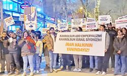 Yüksel Caddesi’nde İran için protesto