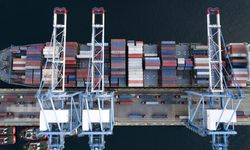 İran’dan Sert Uyarı: Hürmüz’den Geçen Gemiler Hedef Alınacak