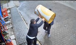 Afyonkarahisar’da Tekel Bayisinde Taşlı-Sopalı Kavga