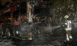 Beşiktaş’ta Metrobüste Yangın: 60 Yolcu Tahliye Edildi