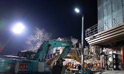 Çin'de bina çöktü!