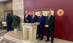 Davutoğlu: Türkiye İran-Körfez geriliminde arabulucu olmalı