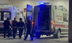 Husumetli iki grup arasında bıçaklı kavga: 5 kişi yaralandı