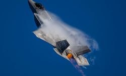 İran ABD'ye ait F-35 savaş uçağını vurdu