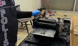 Merdiven altında sahte plaka basıp sattılar!