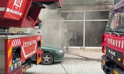 Şarjdaki batarya patladı, yangın çıktı